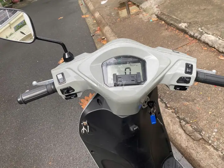 VinFast Feliz Neo 2025, серый, 38 900 км