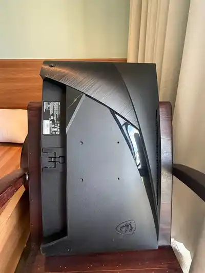 Игровой монитор MSI MAG 276CXF 27"