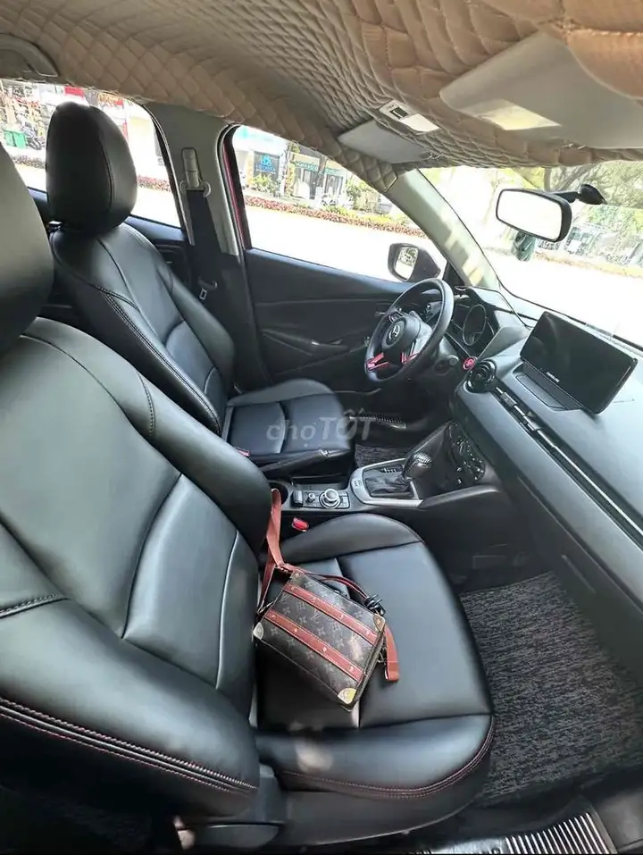 Mazda 2 2023 AT Красный Автомат