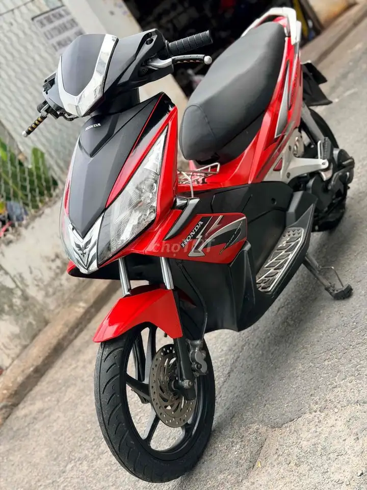 Honda Airblade красно-черный, Вьетнам под Таиланд