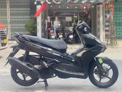 Honda Airblade Black 2022 8000km zin