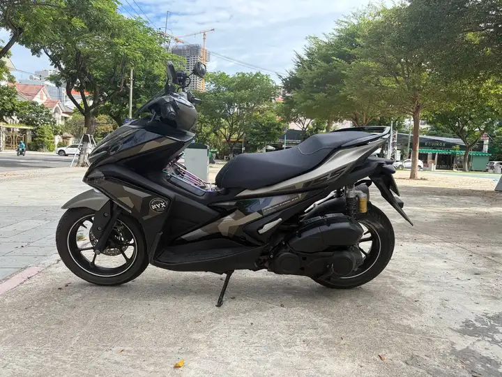 Yamaha NVX 155 ABS