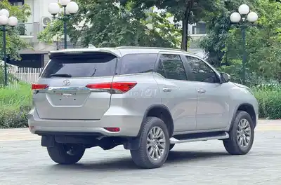 Toyota Fortuner 2024 Серебристый 3000 км