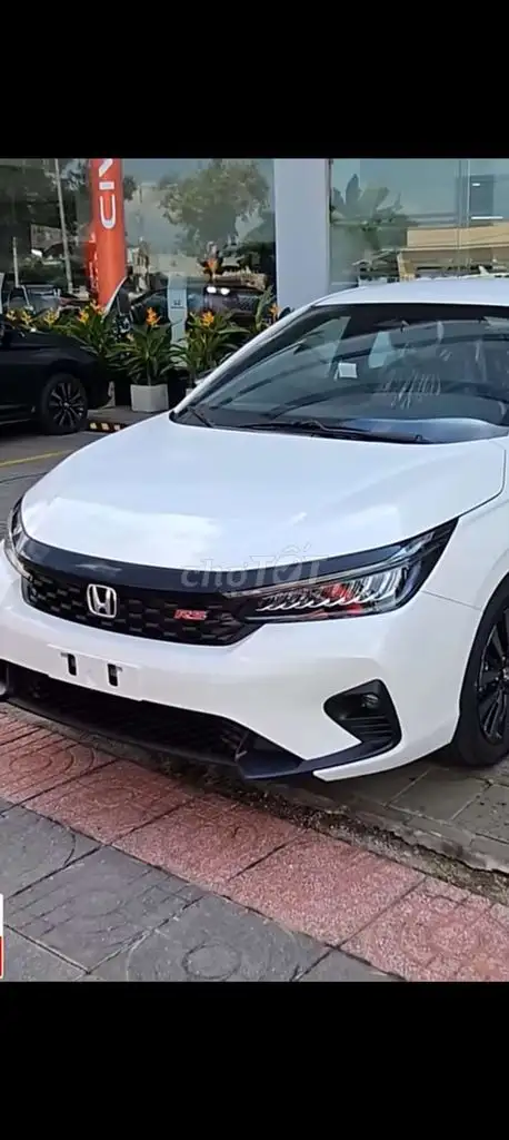 Собственник продает Honda City RS, куплен у дилера в 2022