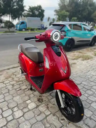 Электроскутер Vinfast Evo 200 2025 Красный