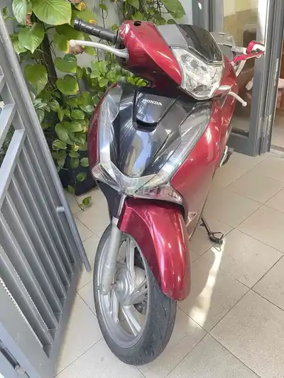 Honda SH 2019 CBS, красно-черный