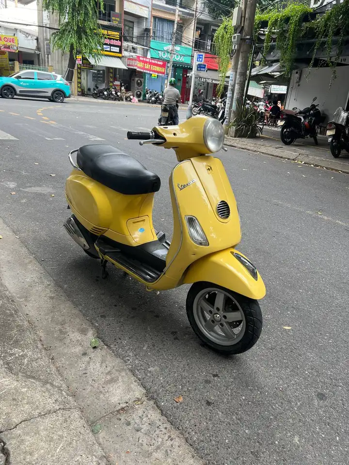 Vespa LX 150