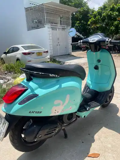 Vespa LX 125