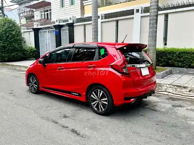 Honda Jazz 2018 RS 1.5 AT пробег 67.000 км