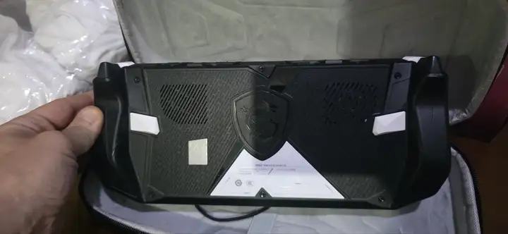 MSI Claw A8 Z2