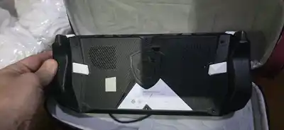 MSI Claw A8 Z2