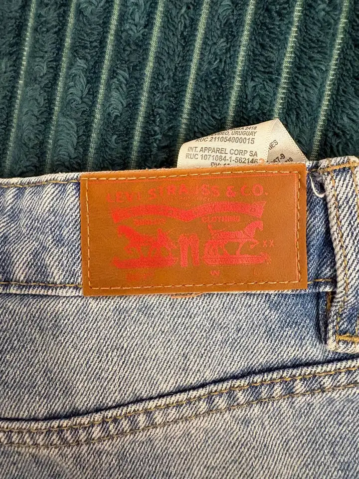 Джинсы Levi's 30w