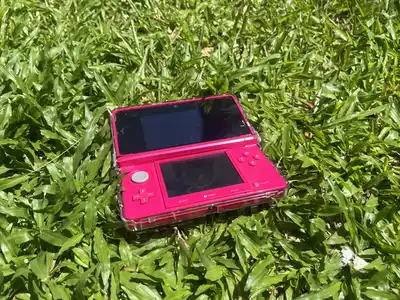 Nintendo 3DS розовая