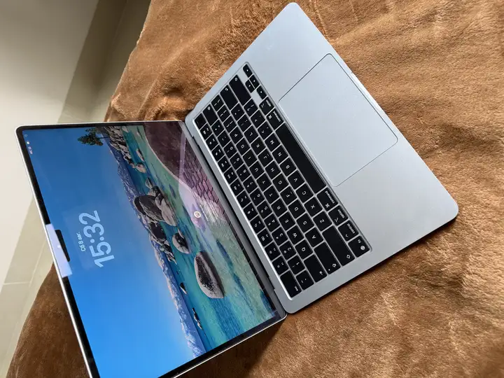 MacBook Air 13 M5 16/512 Sky Blue