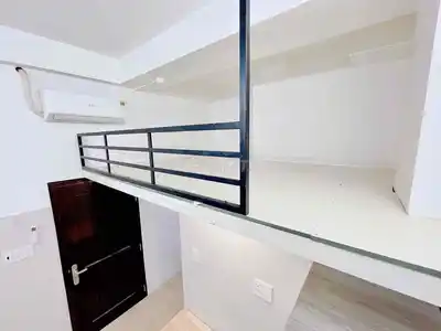 Двухуровневая студия с мебелью у Crescent Mall и Tan Thuan, 35м2