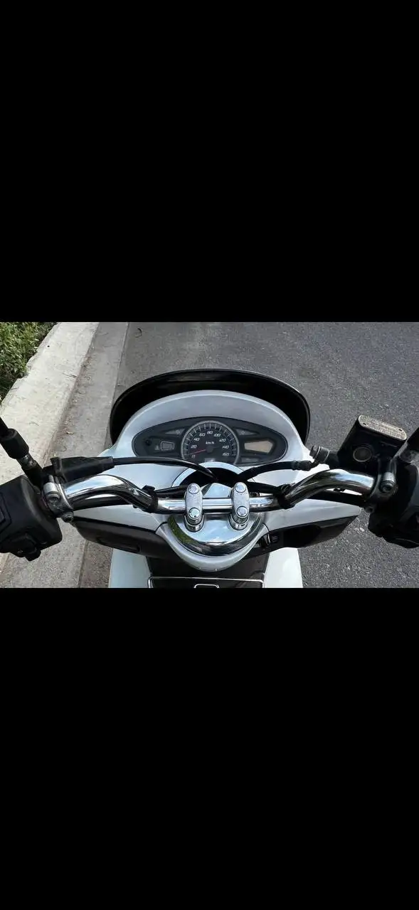 Honda PCX 125, 1-е поколение