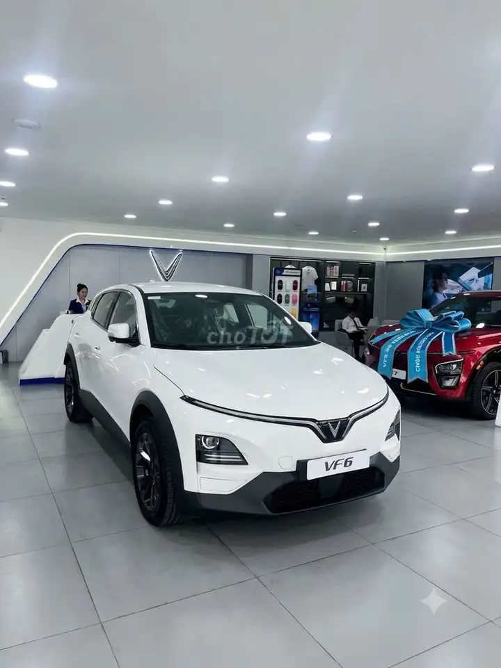 VinFast VF6 Plus 2026 – Скидка 35 млн | Кредит 85% | Гарантия 8 лет