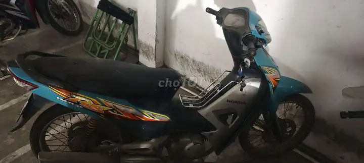Honda Wave RS Xanh, механическая КПП