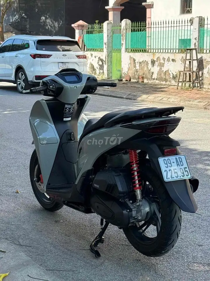 Honda SH 125i ABS 2026 Серый как новый