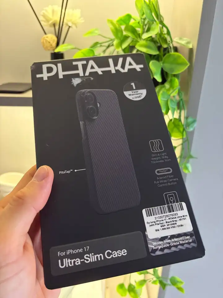 Чехол Pitaka для iPhone 17