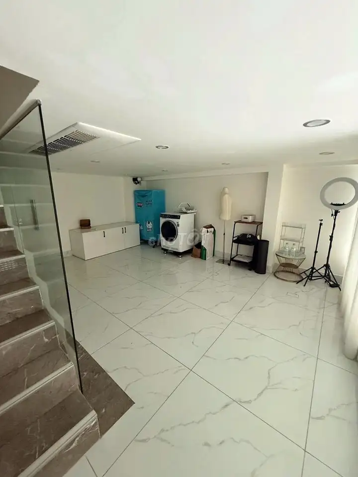 Дом 4 этажа, фасад 446 Le Hong Phong, 5 м под бизнес
