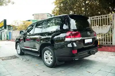 Toyota Land Cruiser 2016 VX Черный