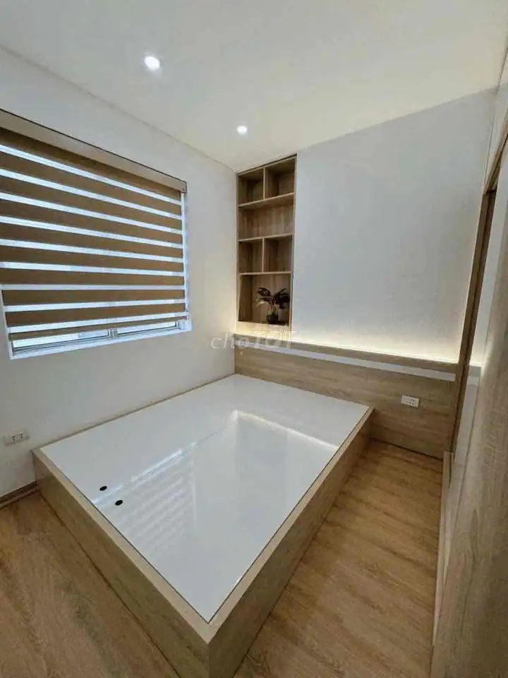 Угловая квартира 2 спальни, 62 м², полная меблировка, Linh Dam