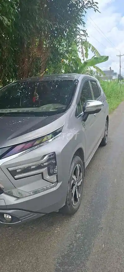 Mitsubishi Xpander Premium 2022 Серый