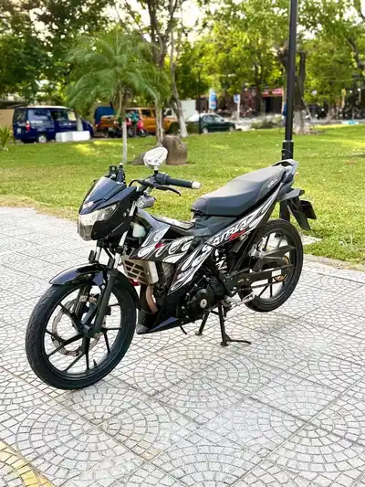 Suzuki Satria 2020, черный