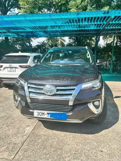 Toyota Fortuner 2018 7 мест Дизель Коричневый