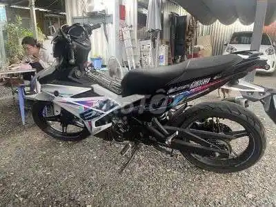 Yamaha Exciter 150 бело-черный