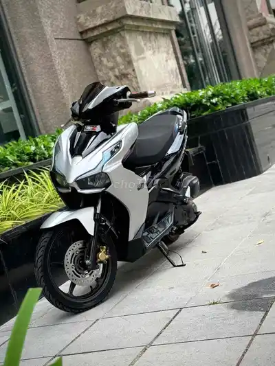 Air Blade 150 ABS 2022 серебристо-чёрный, красивый номер