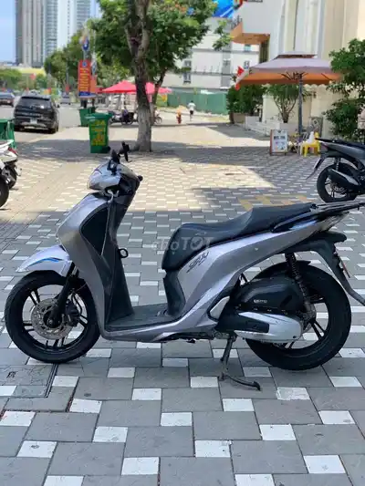 Honda SH 125i 2017 серебристый