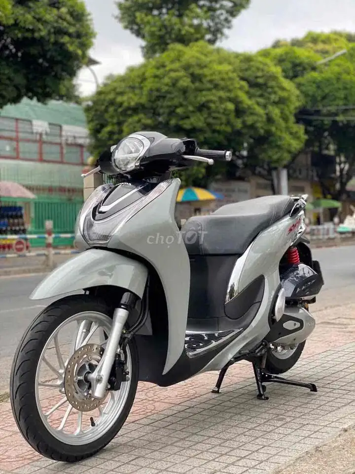 Honda SH Mode Premium 2023 Серый 7000км
