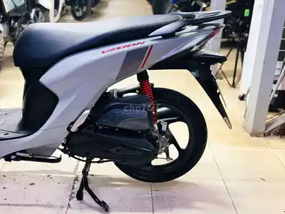 Мопед Honda Vision 110, серый цемент, практически новый, 2026