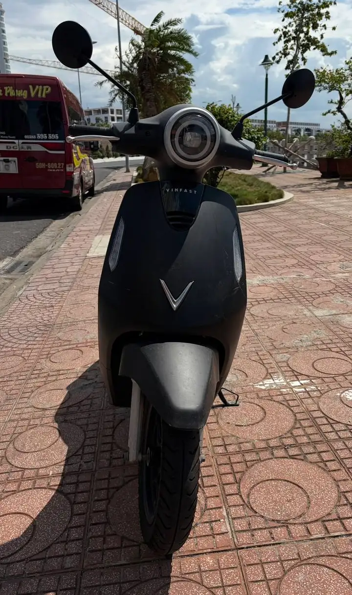VinFast Evo Grand Lite