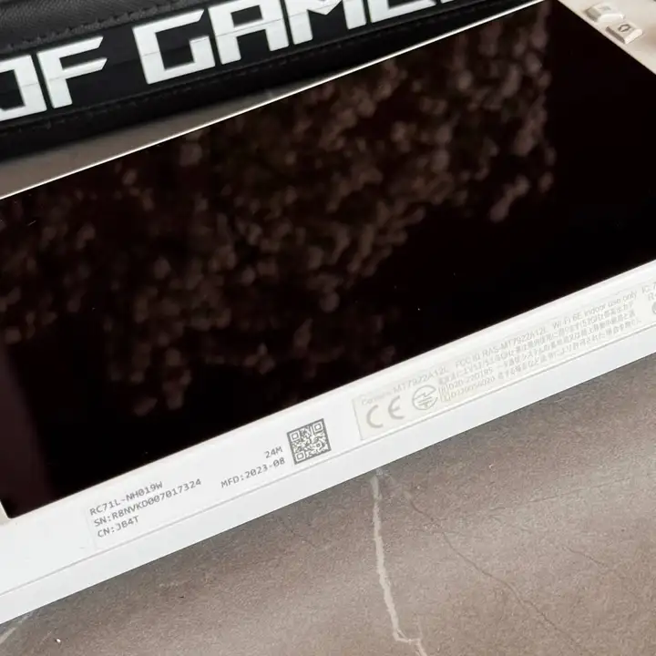 Игровая консоль ASUS ROG Ally (RC71L)