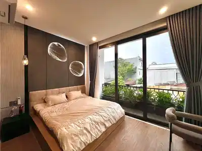 Аренда дома 3 этажа 3 спальни 4 WC 60м2