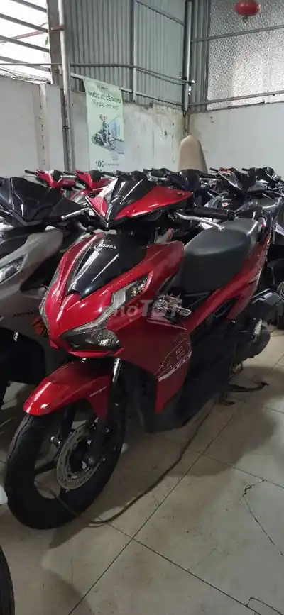 Honda Airblade 2024 Красный Вьетнам