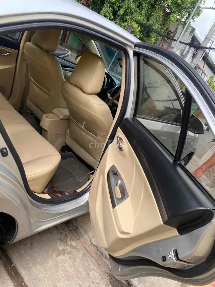 Toyota Vios G 2017, серебристый, 132 333 км