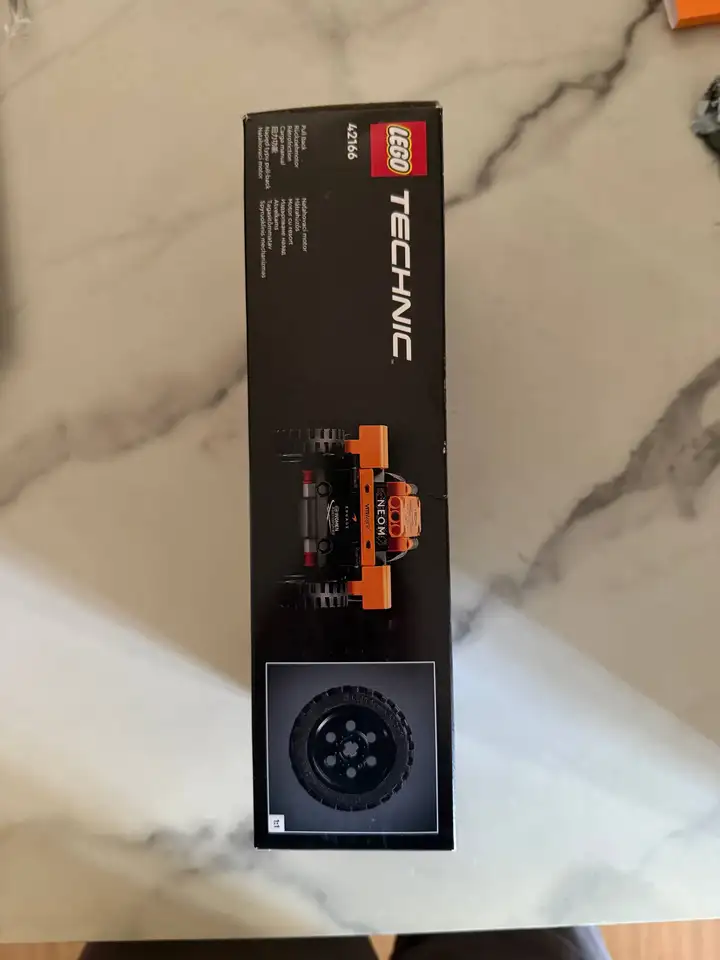 LEGO 42166 Technic NEOM McLaren