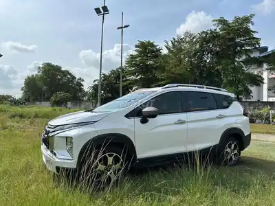 Mitsubishi Xpander Cross 7 мест белый 100.000 км