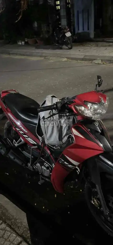 Yamaha Sirius 2020 красный