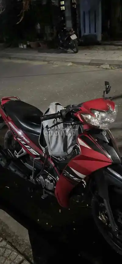Yamaha Sirius 2020 красный