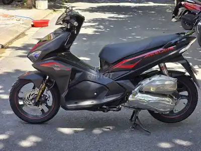 Honda Air Blade черно-красный