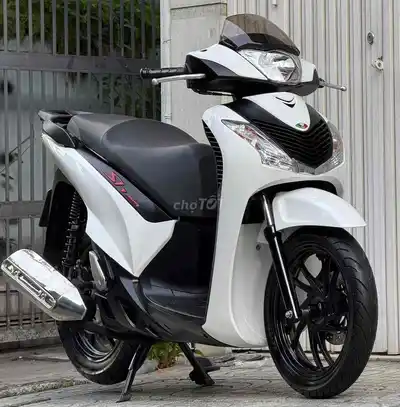 Honda SH 150 2016 обвес под стиль Italy, документы на мне