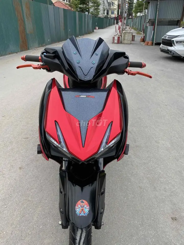 Honda Winner X красно-черный -2021, собственник, состояние 95%