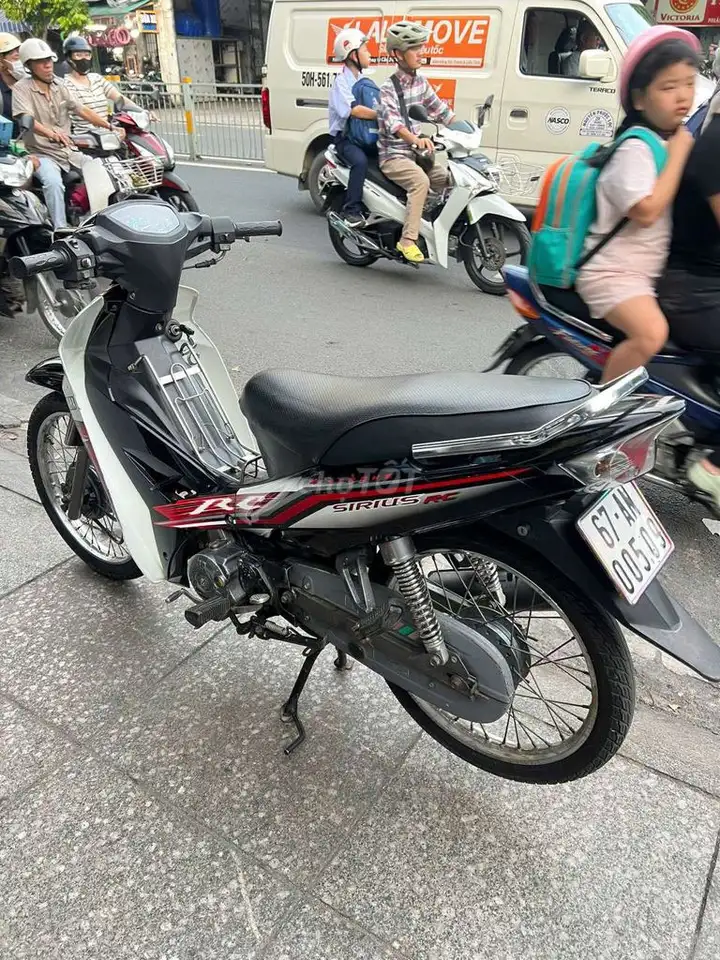 Yamaha Sirius RC 50cc 2017 черный, белый, красный
