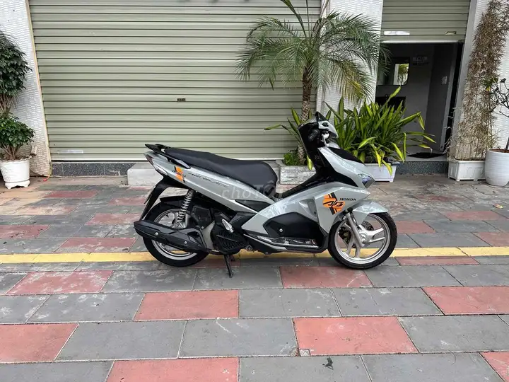 Honda Air Blade 2016, серый, отличный номер, идеальное состояние