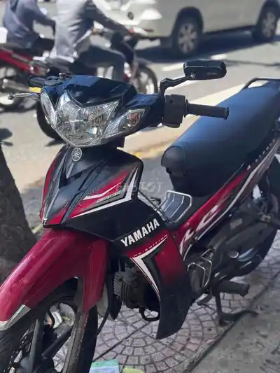 Yamaha Sirius Красно-черный Механика